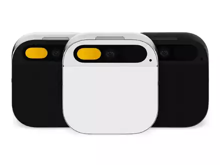 «Ai Pin» - ein kleines Gerät mit Kamera und Laser-Projektor. - Foto: -/Humane/dpa