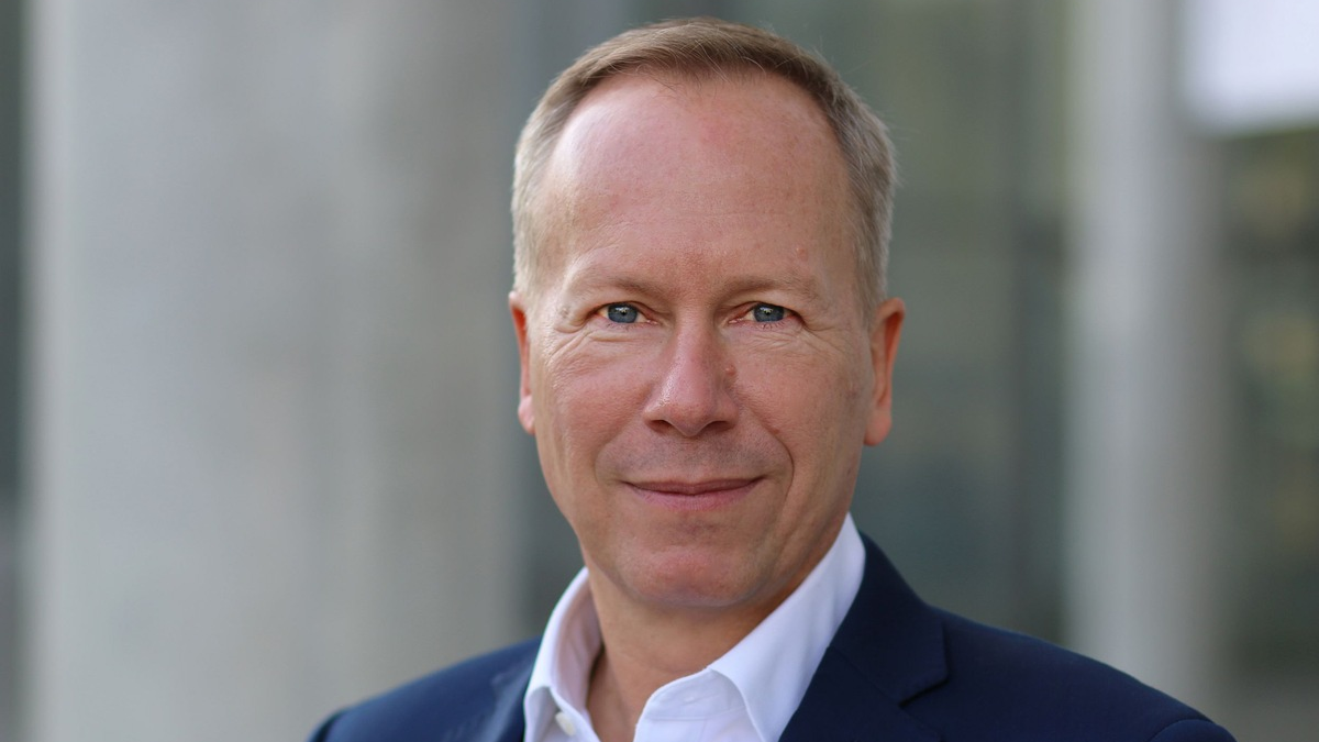 Neuer Stern am M&A-Himmel / Aus Proventis Partners München und Düsseldorf wird atares - Foto: presseportal.de