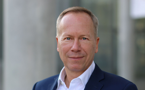 Neuer Stern am M&A-Himmel / Aus Proventis Partners München und Düsseldorf wird atares - Foto: presseportal.de