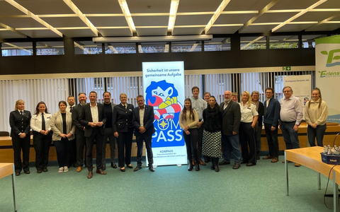 POL-OF: KOMPASS-Initiative: Stadt Erlensee mit Sicherheitssiegel ausgezeichnet - Foto: presseportal.de