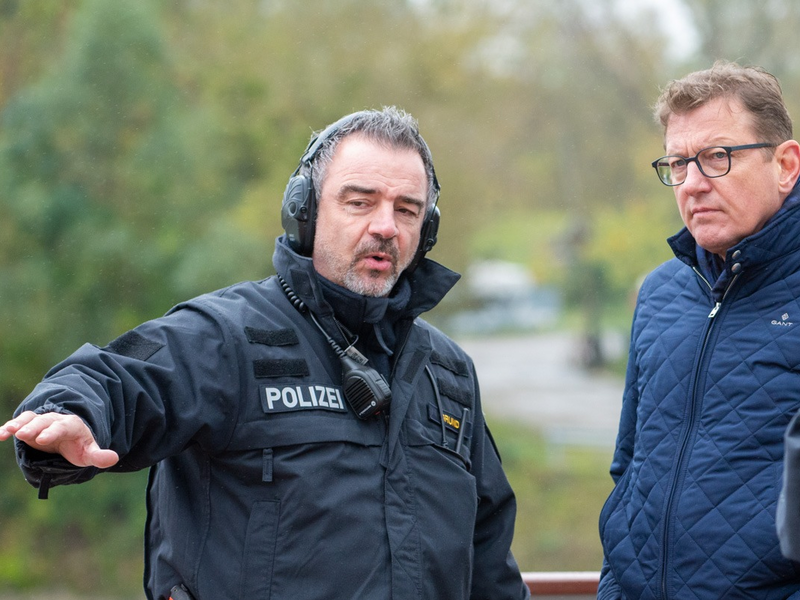 POL-HPE: Hessische Wasserschutzpolizei probt mit spezialisierten Kräften für Gefahrenlagen auf dem Wasser - Foto: presseportal.de