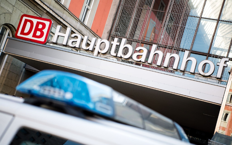 Ein Fahrzeug der Bundespolizei steht vor dem Münchner Hauptbahnhof (Symbolfoto). - Foto: Matthias Balk/dpa