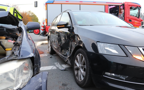 POL-COE: Dülmen, Ostlandwehr/ Autos zusammengestoßen - Foto: presseportal.de