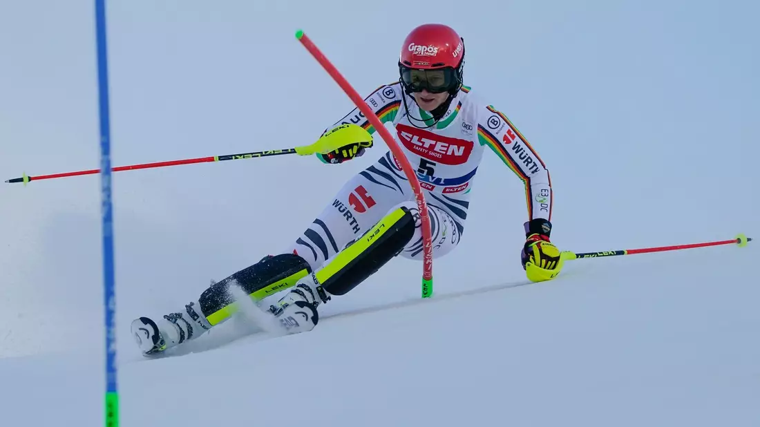 Kam auf Platz zwei beim Weltcup in Levi: Die 32-jährige Lena Dürr. - Bild: Giovanni Auletta/AP