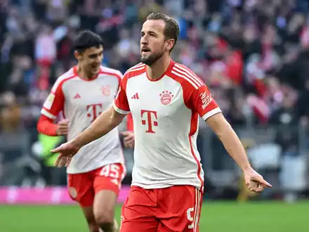 Kurzer Hoffenheimer Jubel in München nach dem Tor zum 1:1. - Foto: Sven Hoppe/dpa