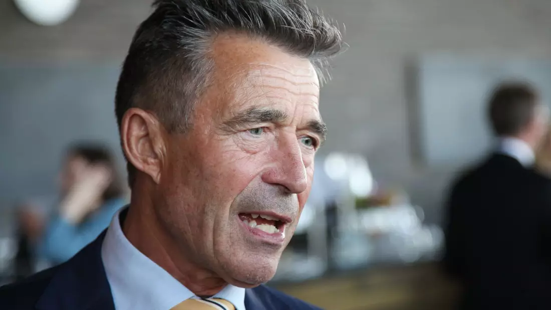 Anders Fogh Rasmussen sieht es an der Zeit, die Ukraine zum Nato-Beitritt einzuladen. - Bild: Steffen Trumpf/dpa