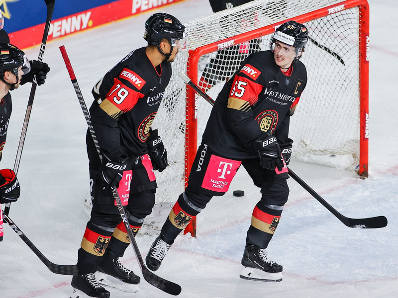 Schoss beim 5:3-Erfolg des Vizeweltmeisters gegen Österreich zwei Tore: Marc Michaelis. - Foto: Rolf Vennenbernd/dpa