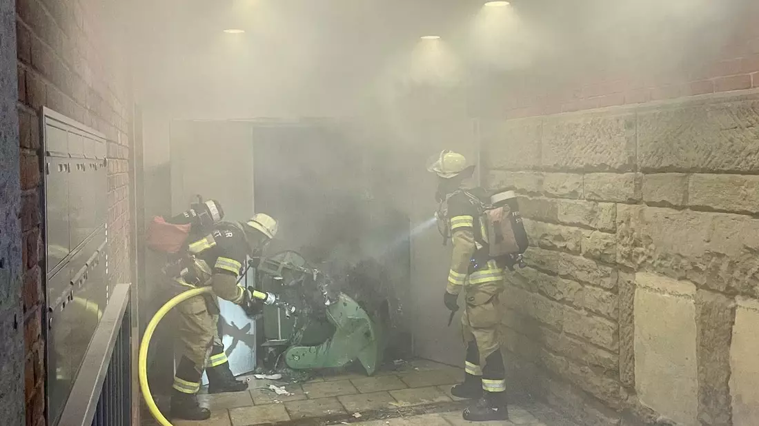 FW Stuttgart: Brand in Müllraum führt zu starker Rauchentwicklung - Bild: presseportal.de