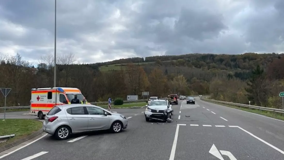 POL-PDKL: Zwei Leichtverletzte bei Unfall auf der B48 - Bild: presseportal.de