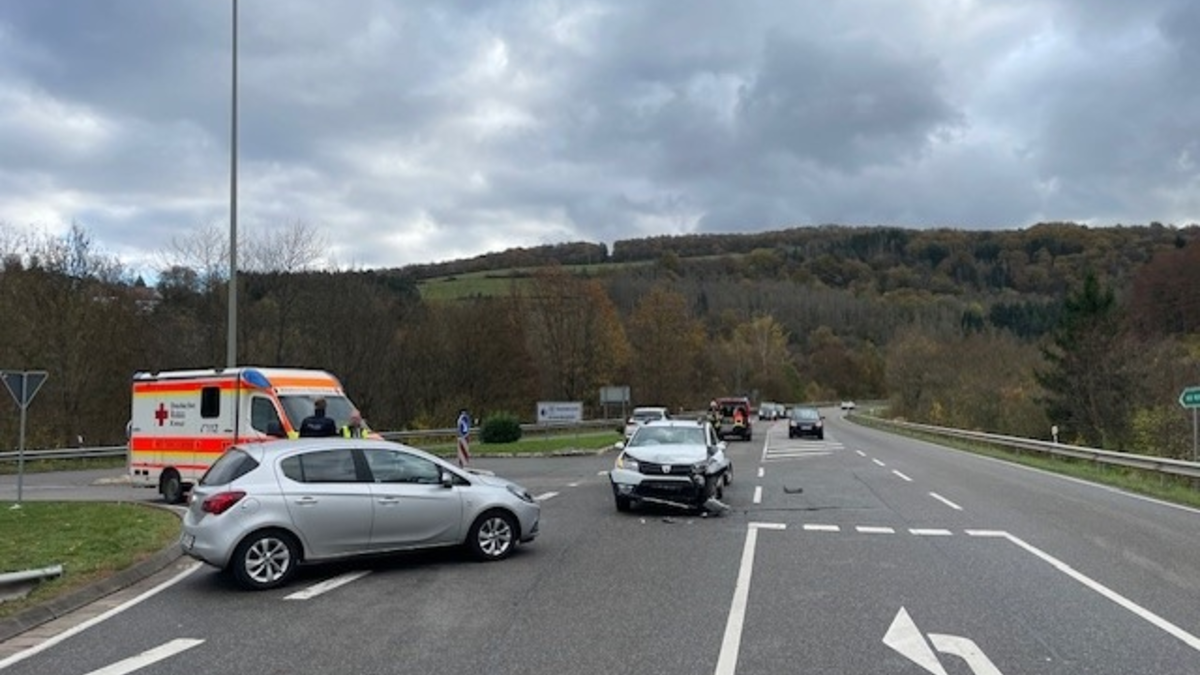 POL-PDKL: Zwei Leichtverletzte bei Unfall auf der B48 - Foto: presseportal.de