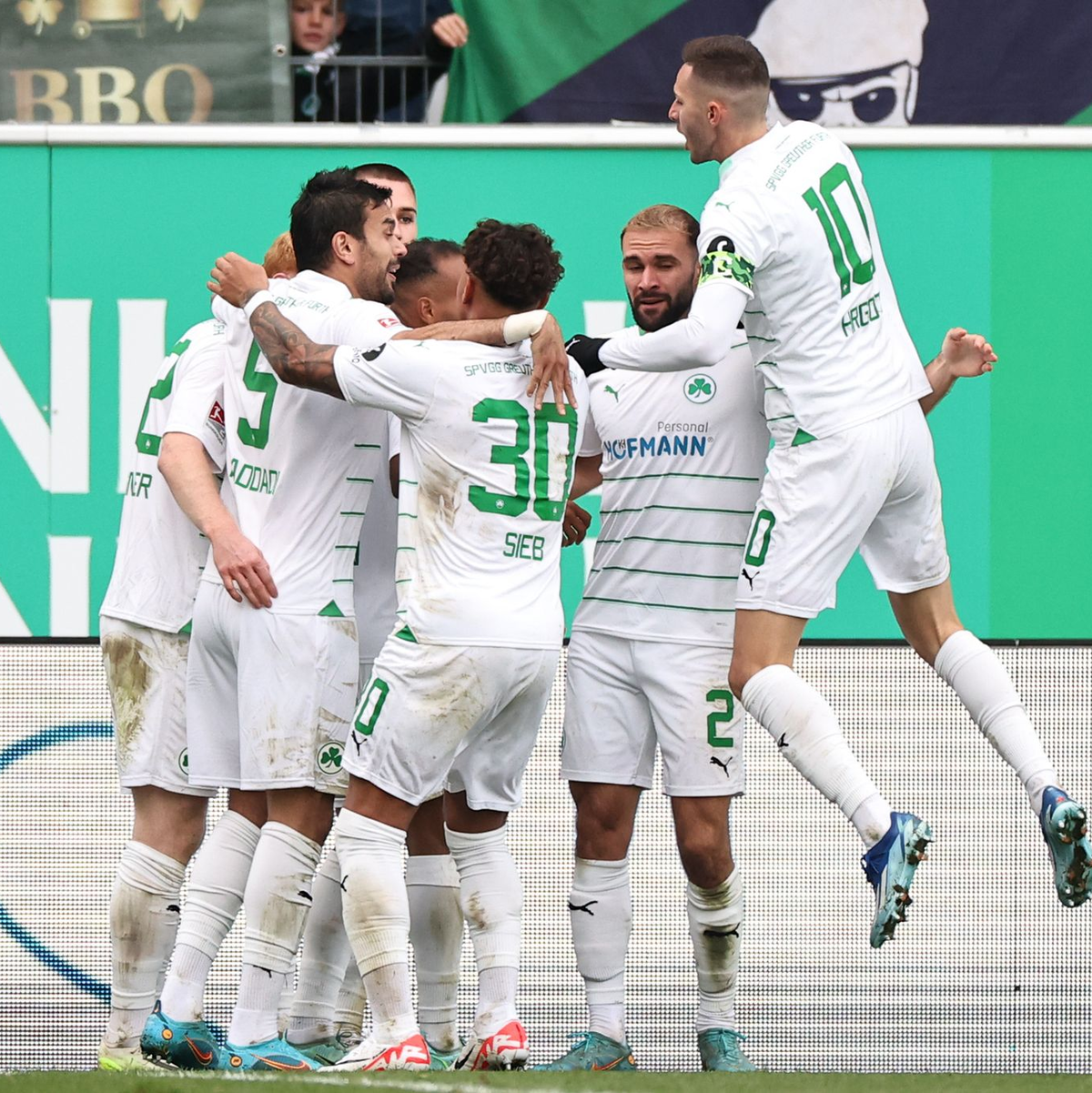 Die SpVgg Greuther Fürth entschied das Verfolger-Duell gegen Fortuna Düsseldorf für sich. - Foto: Daniel Karmann/dpa