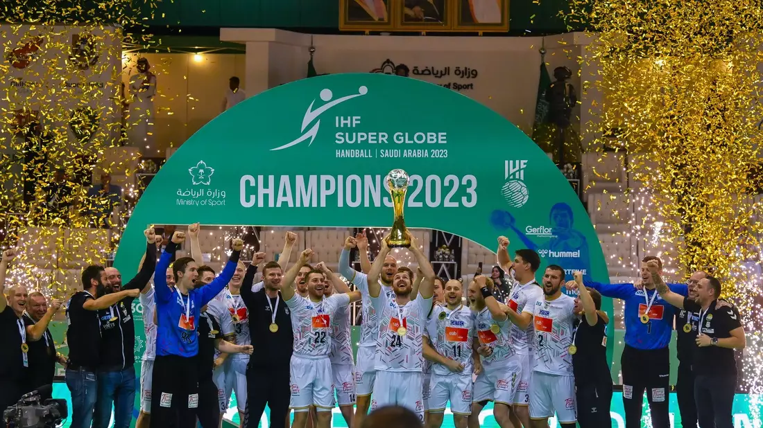 Der SC Magdeburg gewann das Finale der Club-WM gegen die Füchse Berlin. - Bild: Super Globe Media Team/dpa