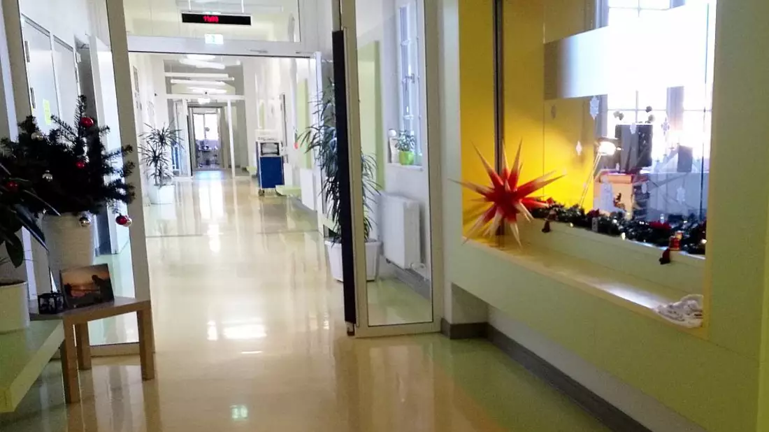 Krankenhaus zur Weihnachtszeit (Archiv) - Bild: über dts Nachrichtenagentur