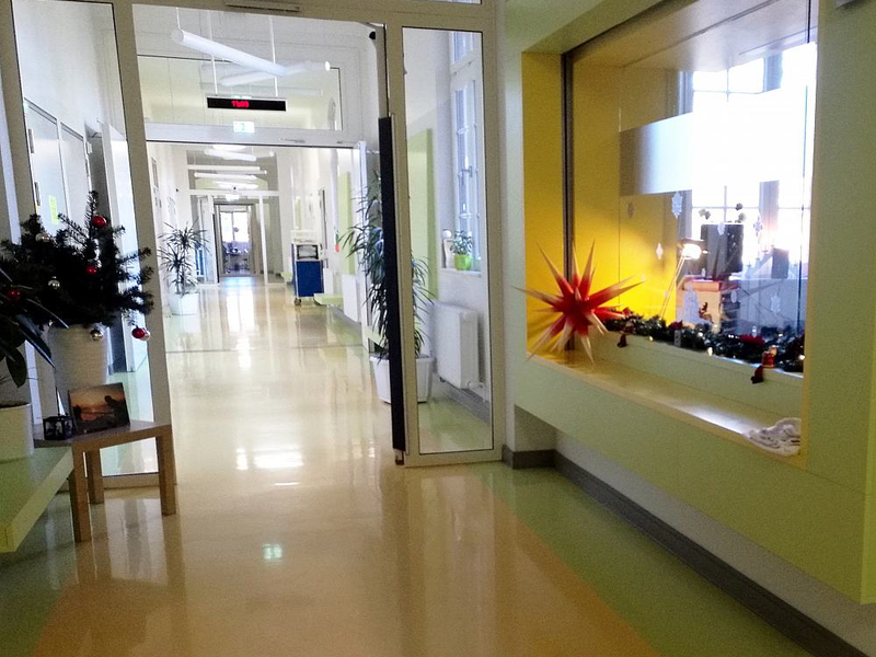 Krankenhaus zur Weihnachtszeit (Archiv) - Foto: über dts Nachrichtenagentur