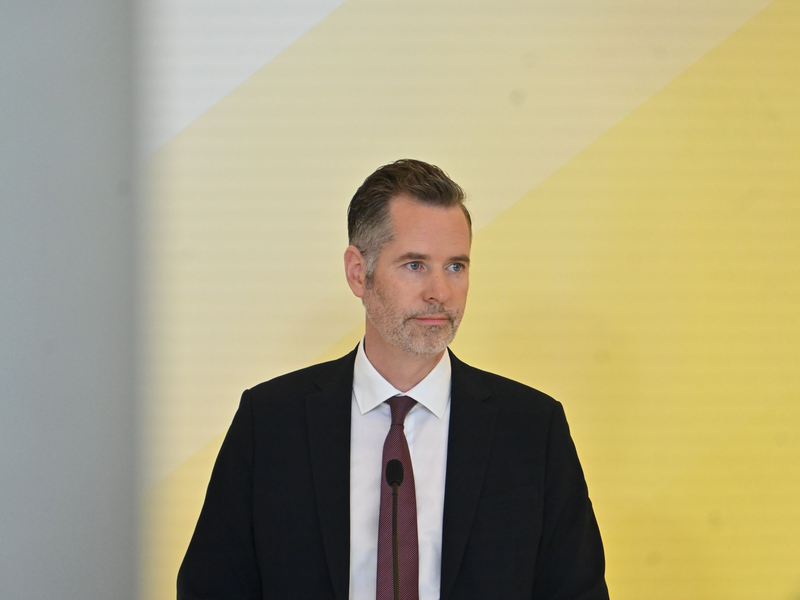 Christian Dürr ist Fraktionsvorsitzender der FDP. «Gerade in der Gastronomie werden händeringend Mitarbeiter gesucht», meint Dürr. - Foto: Kilian Genius/dpa