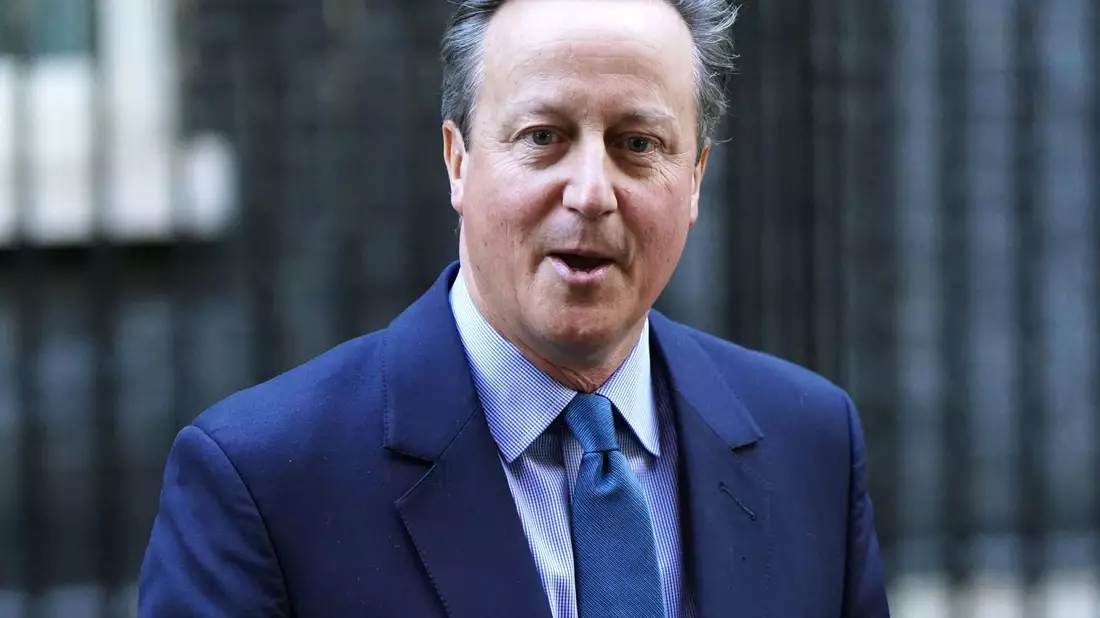 Der frühere britische Regierungschef Cameron ist zum neuen Außenminister seines Landes ernannt worden. - Bild: James Manning/PA Wire/dpa