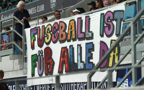 „Rechtsextremismus beim Fußball“: MDR-Reihe „exactly“ über den Widerstand des Chemnitzer FC gegen rechte Fans - Foto: presseportal.de