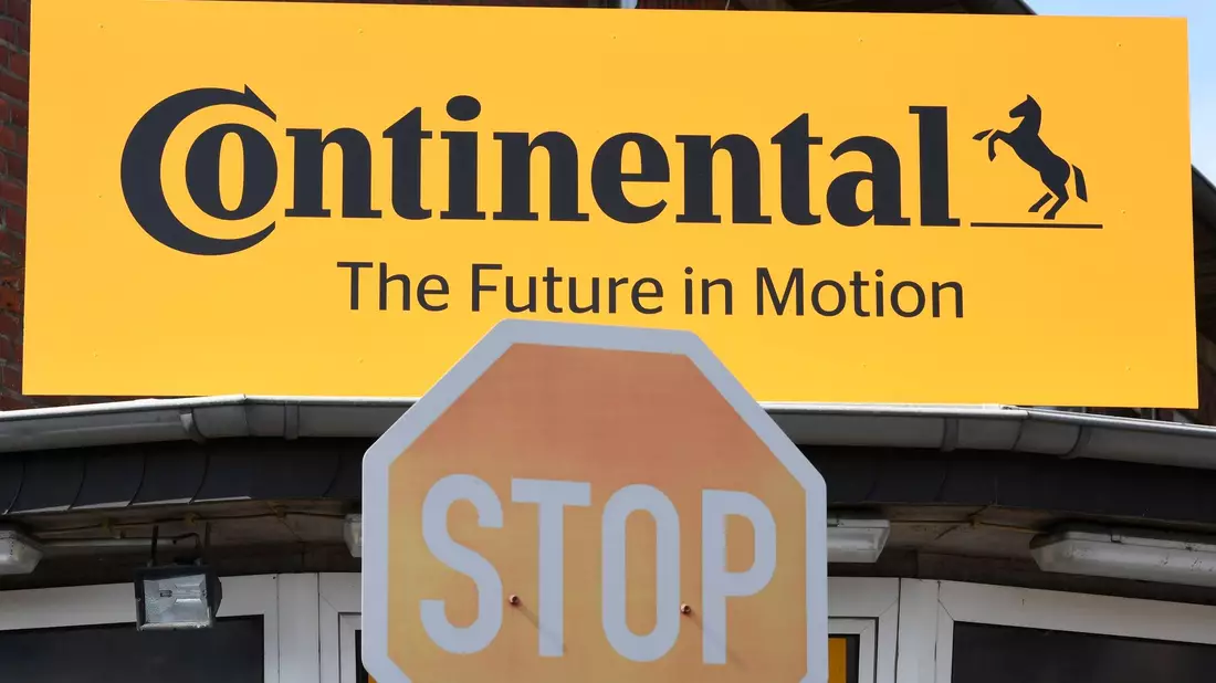 Continental will ab 2025 eine jährliche Kostenentlastung von 400 Millionen Euro zu erreichen. - Bild: Roberto Pfeil/dpa