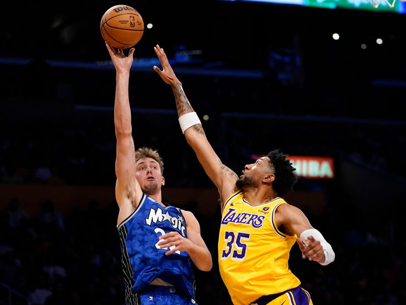 Die Orlando Magic wirken mit Franz Wagner (l) diese Saison wieder konkurrenzfähig. - Foto: Ryan Sun/AP/dpa