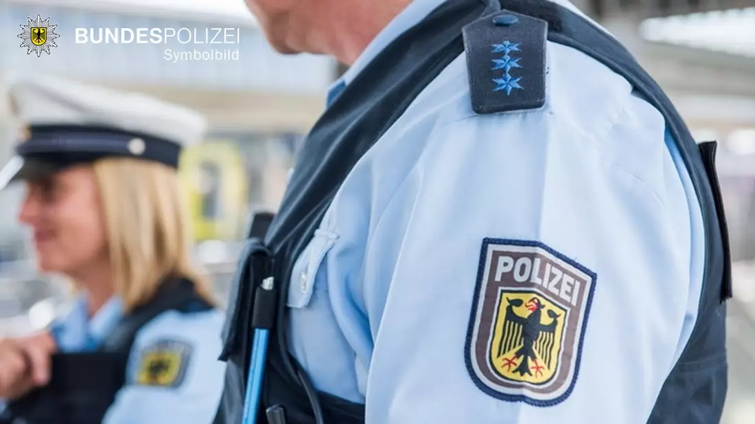 Bundespolizeidirektion München: Hund beißt Triebfahrzeugführer / Ermittlungen wegen gefährlicher Körperverletzung - Bild: presseportal.de
