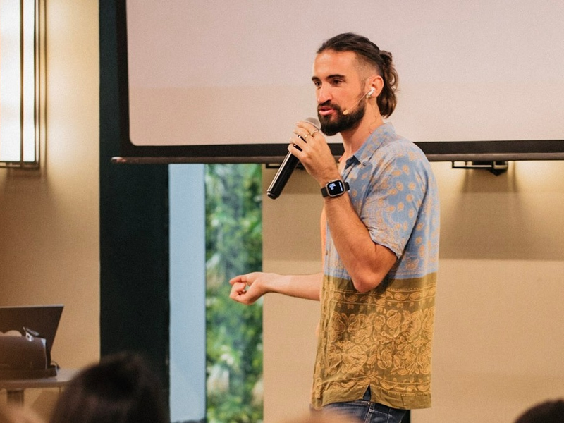 Deutsche haben Sorgen um ihre Finanzen - Philipp Follmer verrät, warum man jetzt mit einem Online-Business starten sollte und welche Möglichkeiten es gibt - Foto: presseportal.de