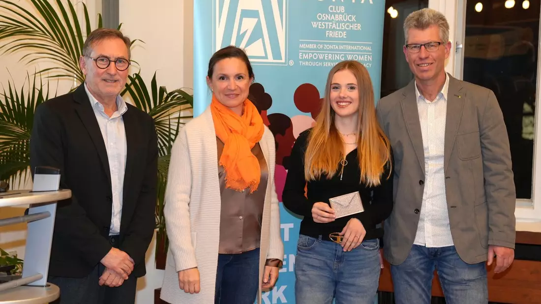 POL-OS: Aktion gegen Hass im Netz: Schüler mit tollsten Ideen ausgezeichnet - Bild: presseportal.de