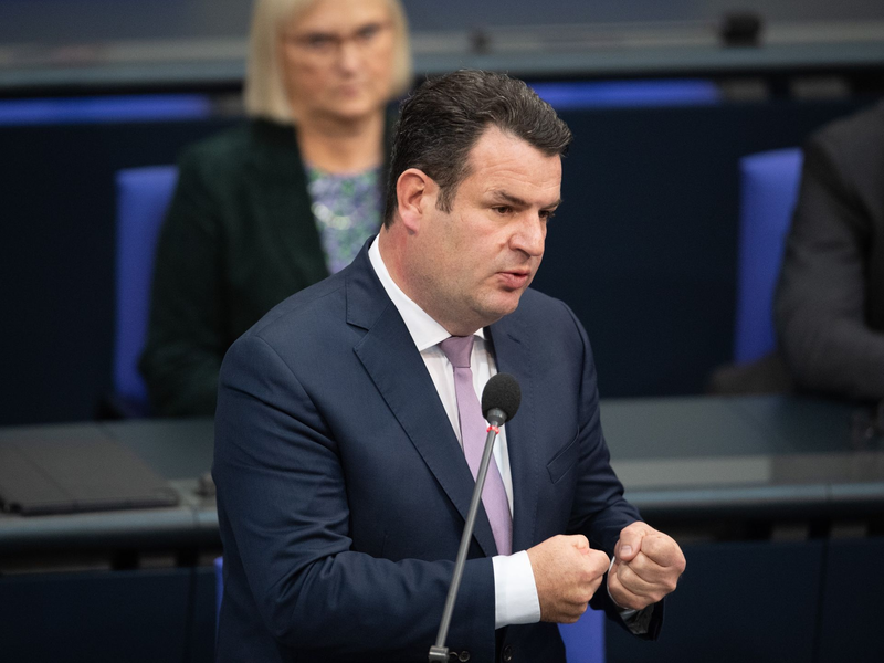 Die Kontrollen brächten «mehr Licht ins Dunkel», sagt Unions-Innenpolitiker Alexander Throm. - Foto: Kilian Genius/dpa