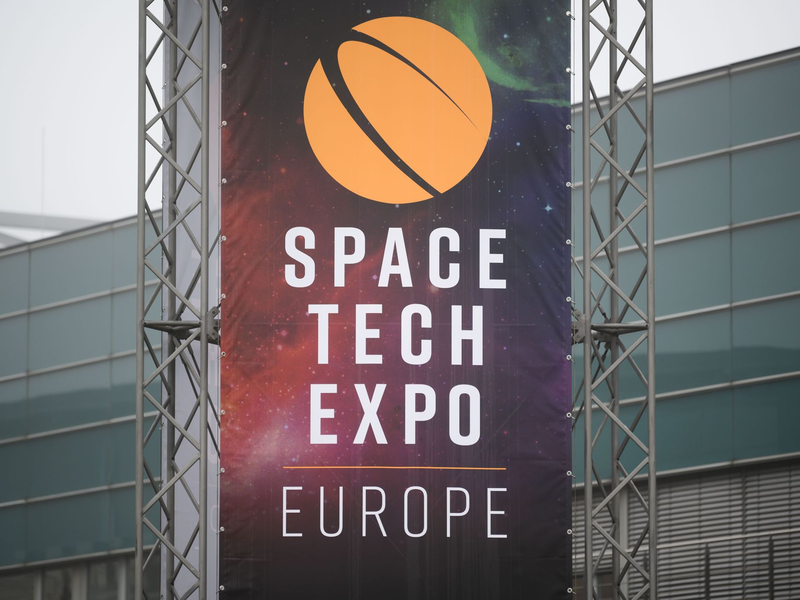 Die Raumfahrt-Fachmesse öffnet am 14.11. in Bremen. - Foto: Mohssen Assanimoghaddam/dpa