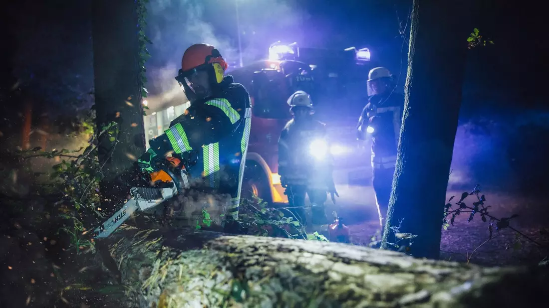 FFW Schwalmtal: Erhöhtes Einsatzaufkommen am gestrigen Montag - 13.11.2023 - Bild: presseportal.de