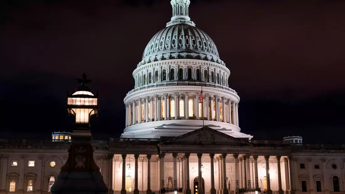 Das US-Kapitol in Washington: In den USA wurde ein Shutdown verhindert. - Bild: J. Scott Applewhite/AP/dpa