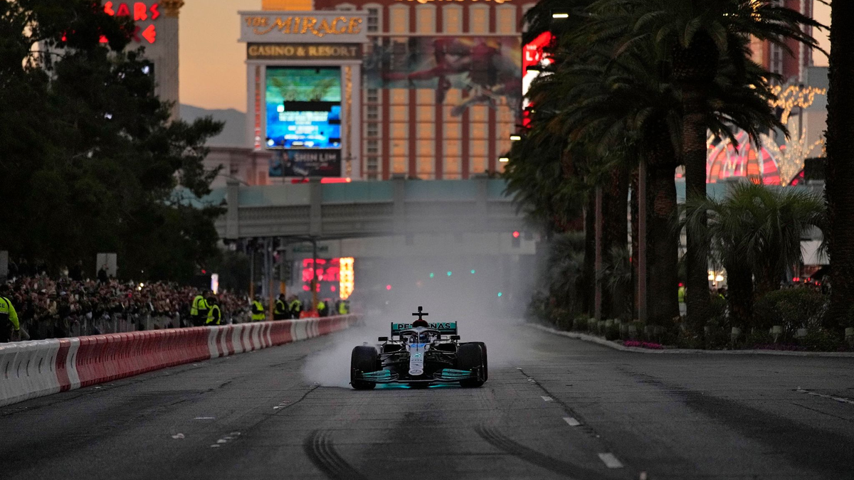 Ein Spektakel: Die Formel 1 zu Gast in Las Vegas. - Foto: John Locher/AP/dpa
