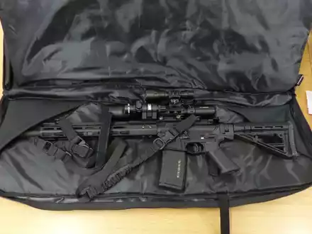 ZOLL-BB: Heikler Dachbodenfund / Zollfahnder stellen Sturmgewehr und Munition in Privathaus sicher - Foto: presseportal.de