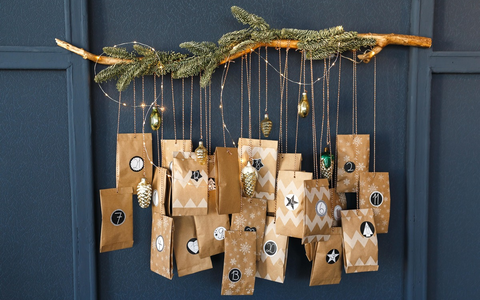 Adventskalender-Hype: Mehr als jeder Zweite hat schon einmal alle Türen auf einmal geöffnet - Foto: presseportal.de