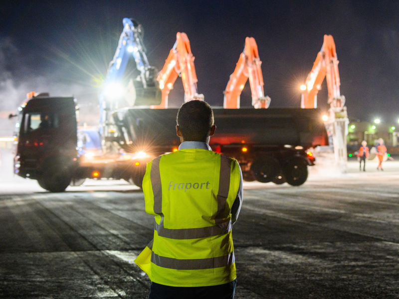 Der Frankfurter Flughafenbetreiber Fraport geht bei der Rekrutierung von Arbeitskräften neue Wege. - Foto: Andreas Arnold/dpa