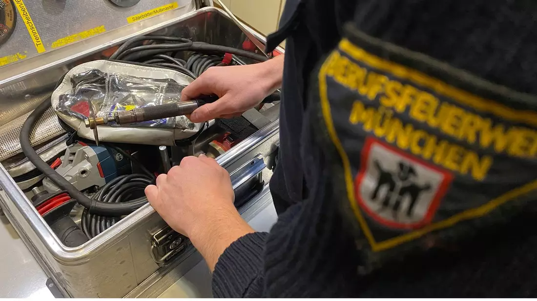 FW-M: Feuerwehr entfernt Ehering (Altstadt) - Bild: presseportal.de
