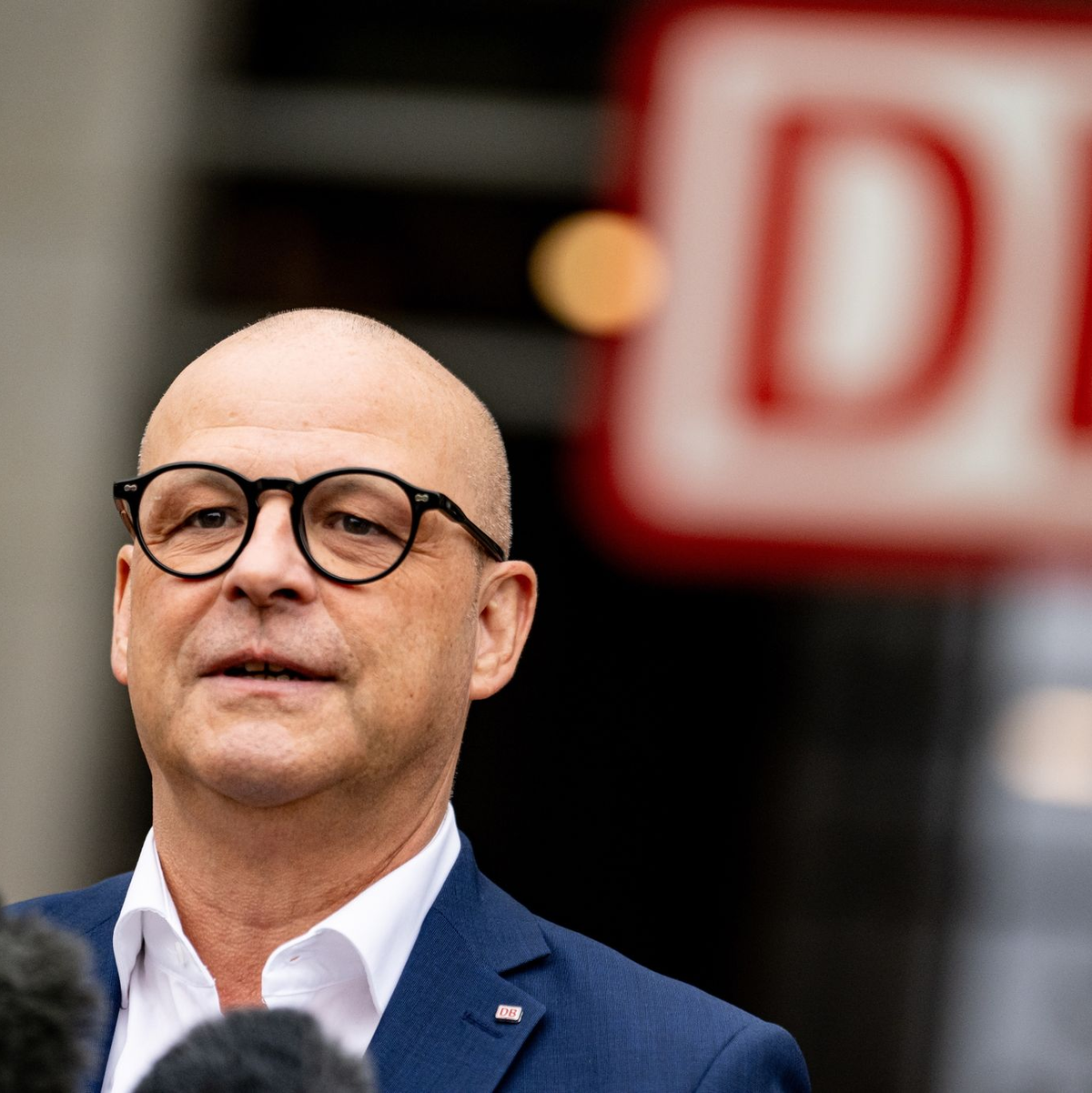 DB-Personalvorstand Martin Seiler hat die   zweite Tarifverhandlungsrunde abgesagt. - Foto: Fabian Sommer/dpa