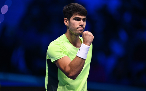 Carlos Alcaraz gewann gegen Andrei Rubljow glatt in zwei Sätzen. - Foto: Marco Alpozzi/LaPresse via ZUMA Press/dpa