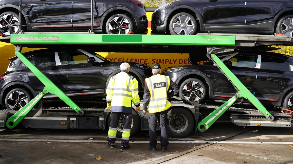 POL-PPMZ: Armsheim A61; Jahresgroßkontrolle der Polizei entlang der A61 - Foto: presseportal.de