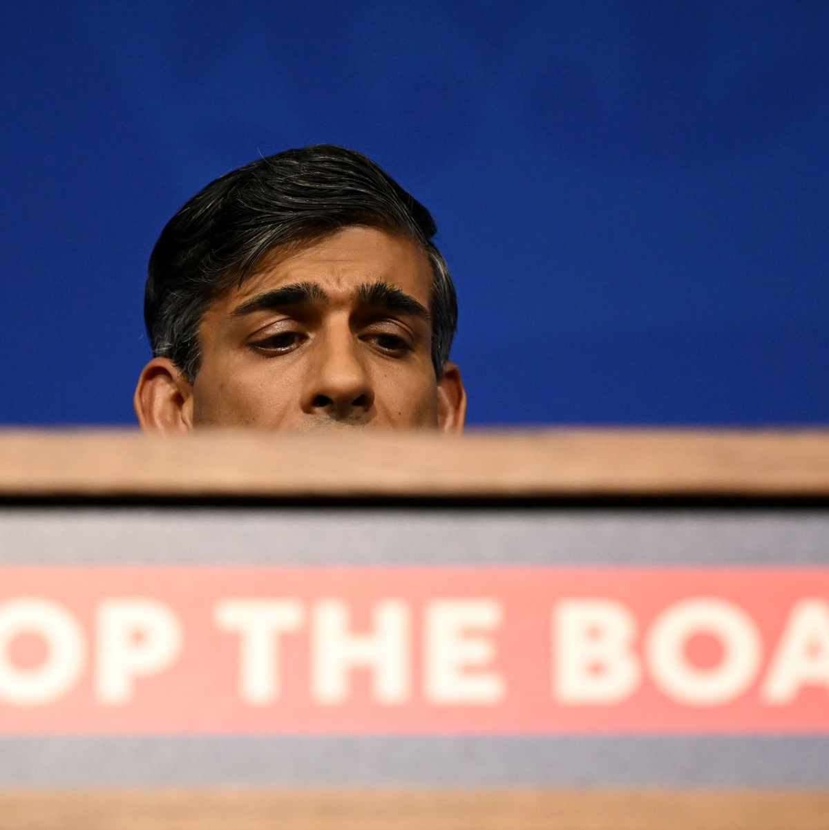 Alles andere als erfreut über die Gerichtsentscheidung: Rishi Sunak. - Foto: Leon Neal/PA/dpa