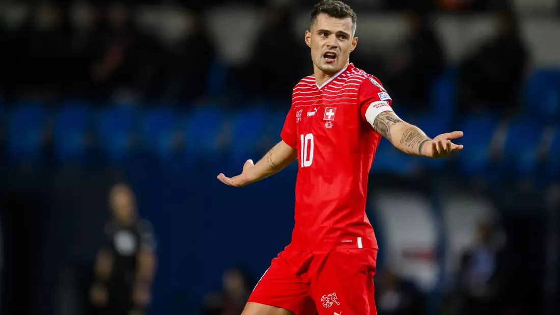 Die Schweiz verpasste beim 119. Länderspiel von Granit Xhaka die vorzeitige Qualifikation für die EM in Deutschland. - Bild: Laurent Gillieron/KEYSTONE/dpa