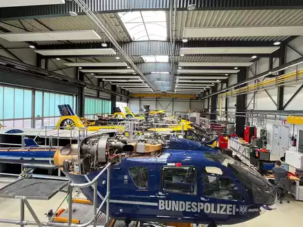 ADAC Heliservice wartet Bundespolizei-Hubschrauber - Foto: presseportal.de