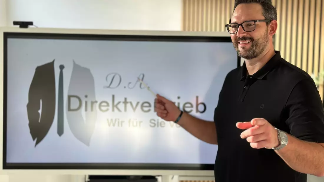 Selbstständigkeit vs. Festanstellung im Door-to-Door-Vertrieb - Daniel Aram von D.A. Direktvertrieb klärt auf - Bild: presseportal.de