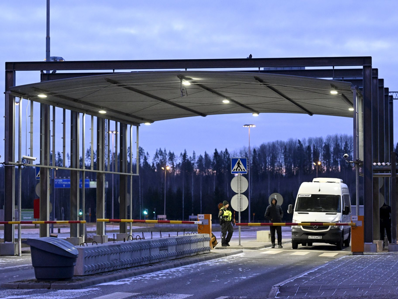 Die Grenzstation Nuijamaa zwischen Russland und Finnland. - Foto: Vesa Moilanen/Lehtikuva/dpa