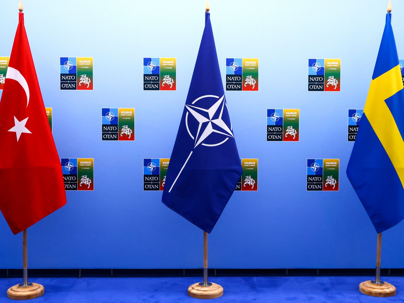 Die Türkei hatte den Nato-Beitritt Schwedens blockiert und aus ihrer Sicht unzureichenden Einsatz Schwedens gegen «Terrororganisationen» begründet. - Foto: Yves Herman/Reuters/AP/dpa