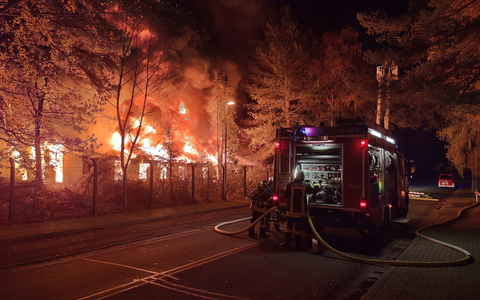 FW Celle: Gebäudebrand in Westercelle - 1. Lagemeldung! - Foto: presseportal.de