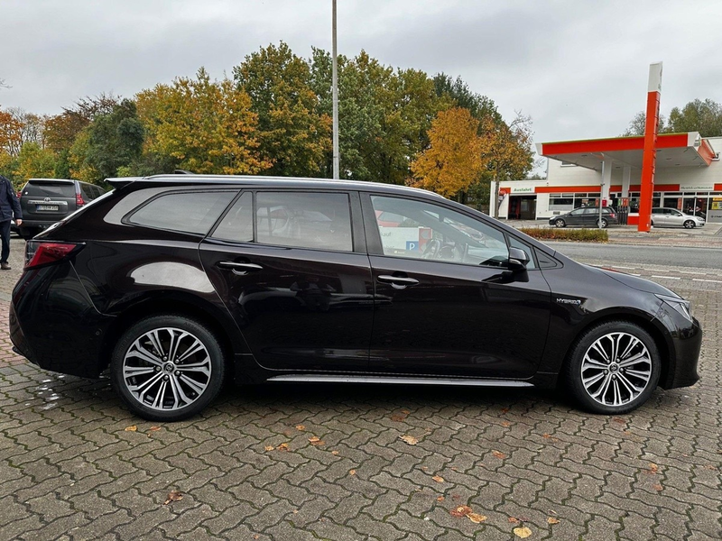 POL-STD: Toyota Corolla bei Stader Autohaus entwendet - Foto: presseportal.de