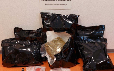 HZA-OS: Mit Koks in der Unterhose auf Reisen; Osnabrücker Zoll schnappt Drogenschmuggler - Foto: presseportal.de