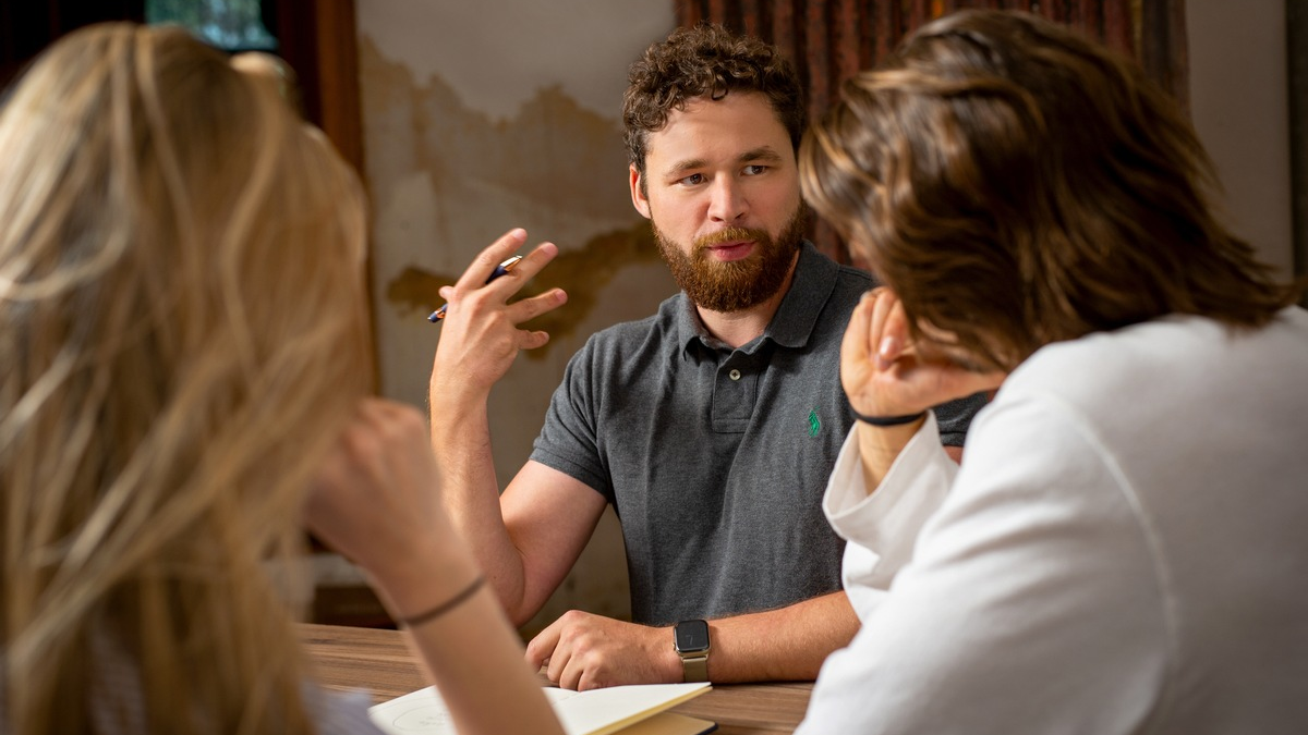 Erektionsprobleme, vorzeitige Ejakulation und Orgasmushemmungen: Gavin Sexton von der Lovebetter GmbH erklärt, was wirklich hilft, um sexuelle Probleme dauerhaft zu überwinden - Foto: presseportal.de