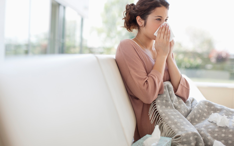 Was bei Halsschmerzen wirklich hilft - Reckitt fĂŒhrt AufklĂ€rungskampagne fĂŒr einen verantwortungsvollen Gebrauch von Antibiotika fort - Foto: presseportal.de Was bei Halsschmerzen wirklich hilft - Reckitt fĂŒhrt AufklĂ€rungskampagne fĂŒr einen verantwortungsvollen Gebrauch von Antibiotika fort - Foto: presseportal.de