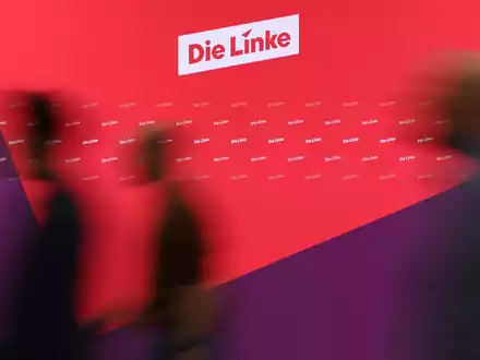 Die Parteivorsitzenden Martin Schirdewan und Janine Wissler. Die Linke will sich nach dem Austritt von Sahra Wagenknecht und weiteren Mitgliedern neu aufstellen. - Foto: Karl-Josef Hildenbrand/dpa